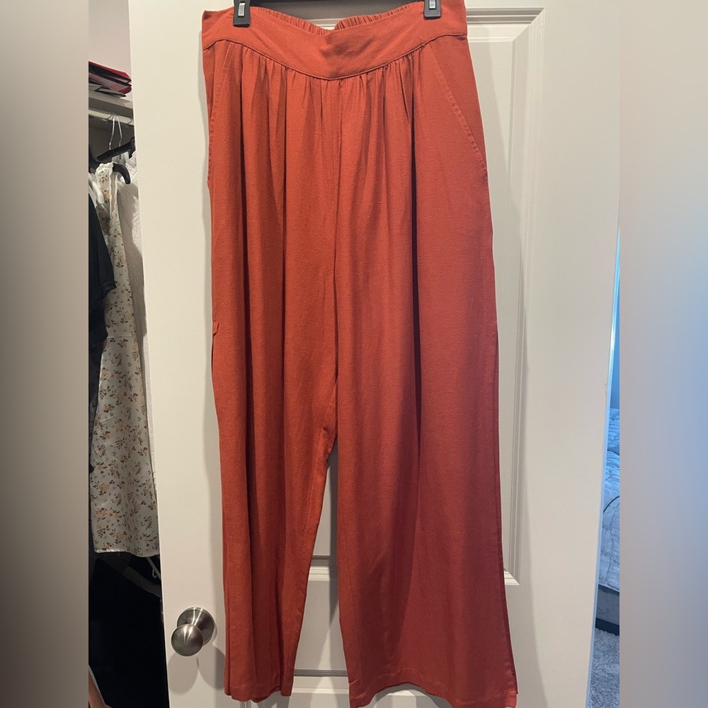 BCBG Rust Orange Pleated Pants